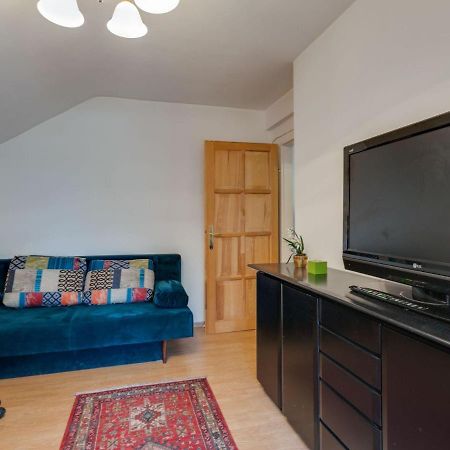 Lively Holiday Home In Wien With Private Garden Ngoại thất bức ảnh